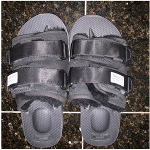 SUICOKE SLIDES